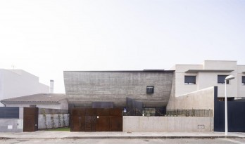 混凝土外壳，NAU 住宅 / MUKA Arquitectura